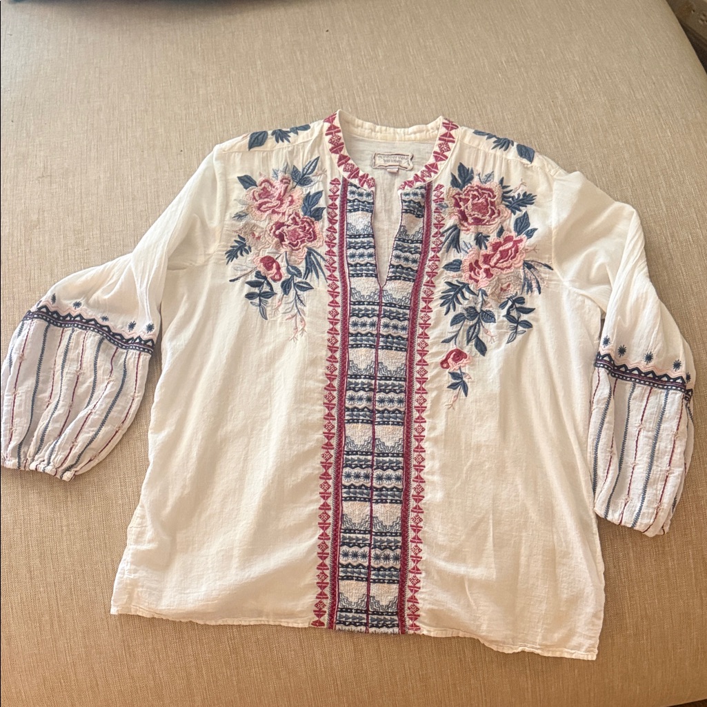 Johnny Was White Blouse With Pink, Rose And Blue Embroidery